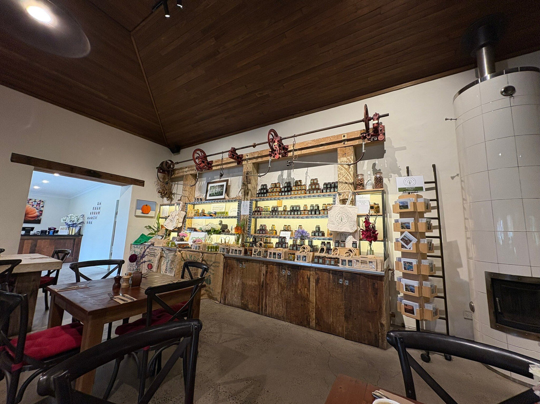 Mayfield Garden-Oberon必去景点