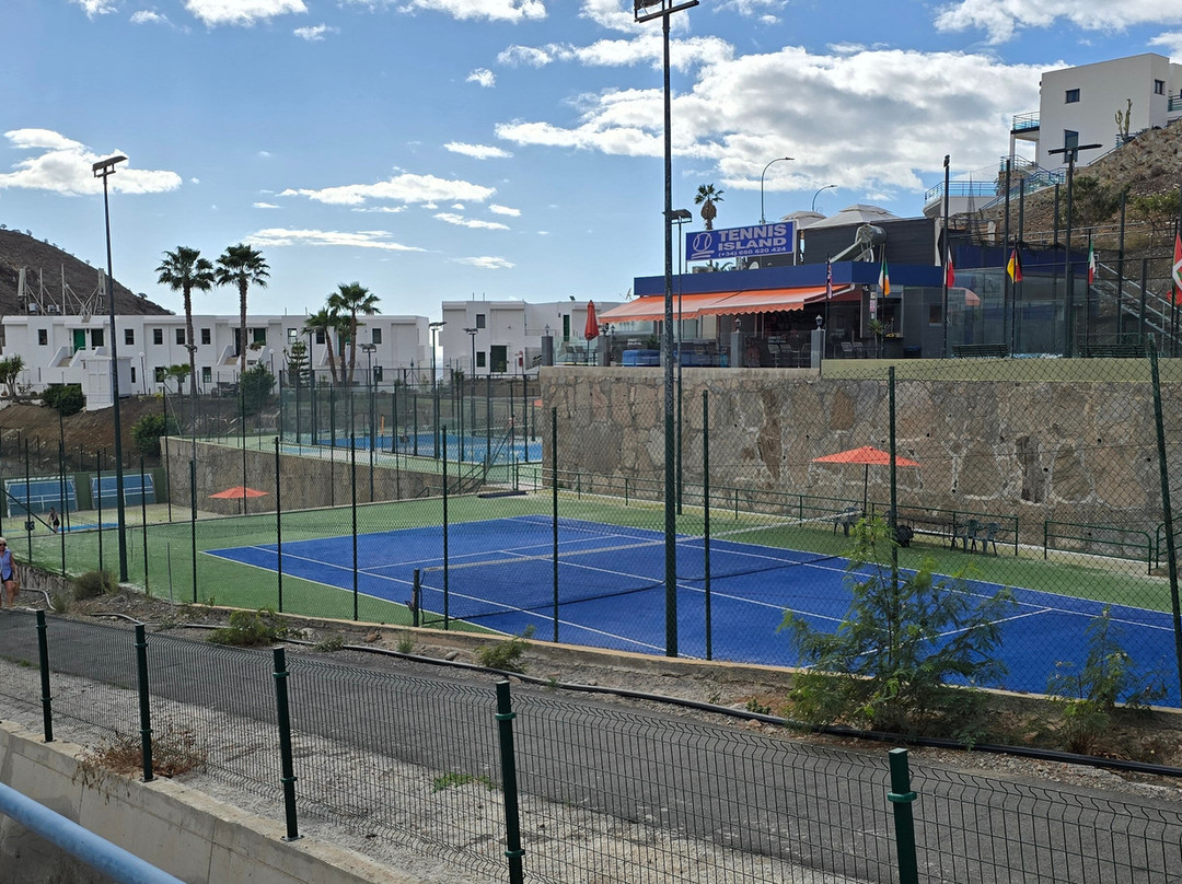 Tennis Island景点图片