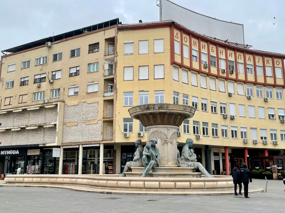 Fountain of the Mothers of Macedonia-斯科普里必去景点