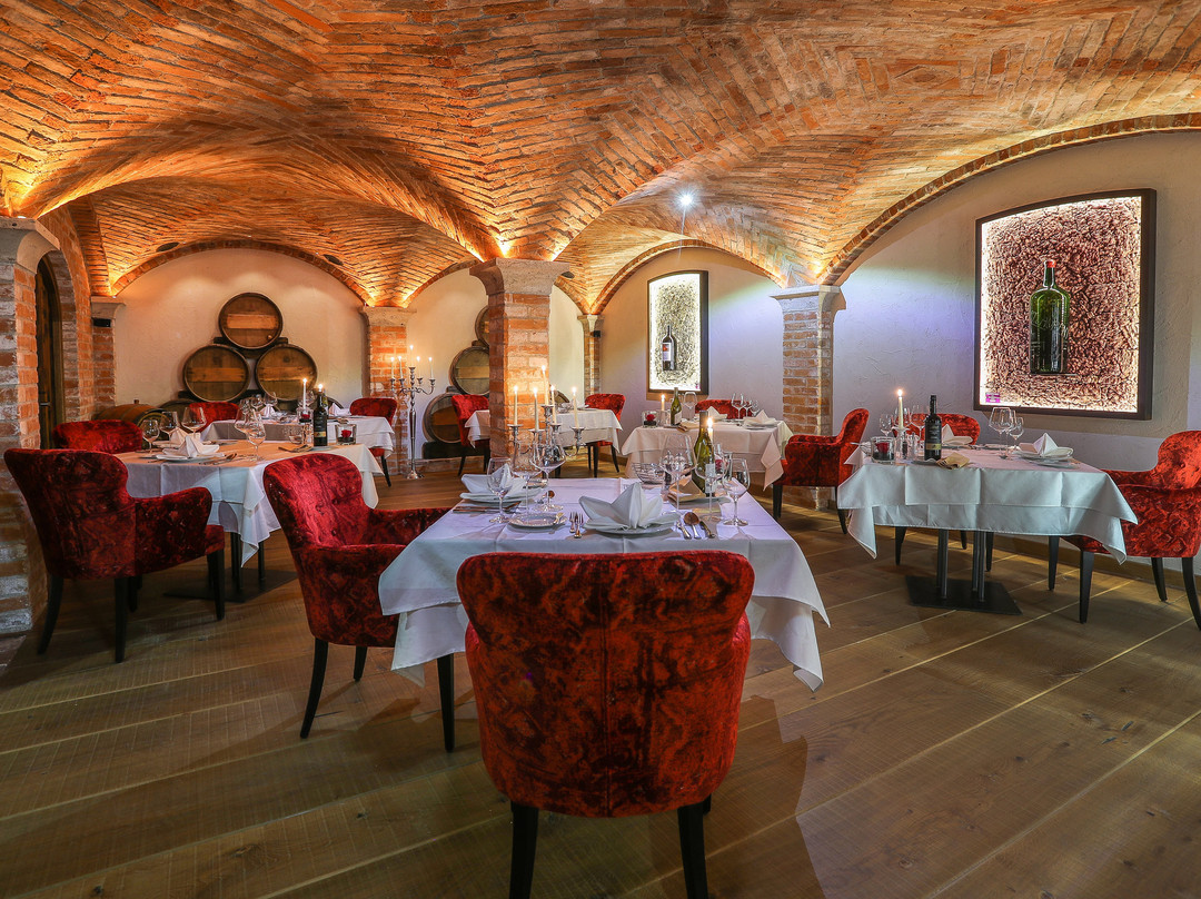 Kristall Weinkeller-restaurant