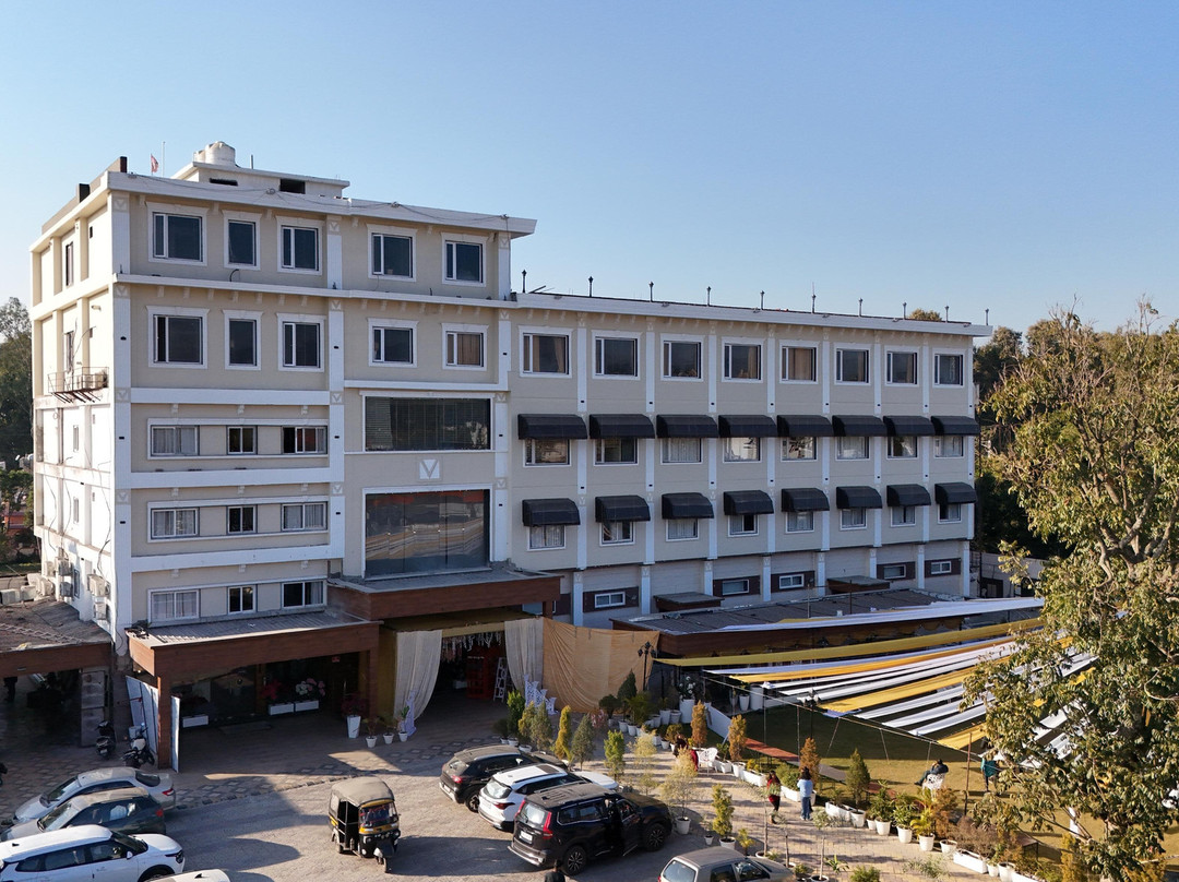 Vasdaa Grand Hotel - Dehradun