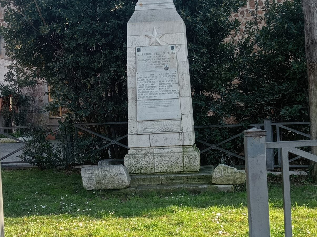 Monumento Ai Caduti Di Ostia-Ostia Antica必去景点