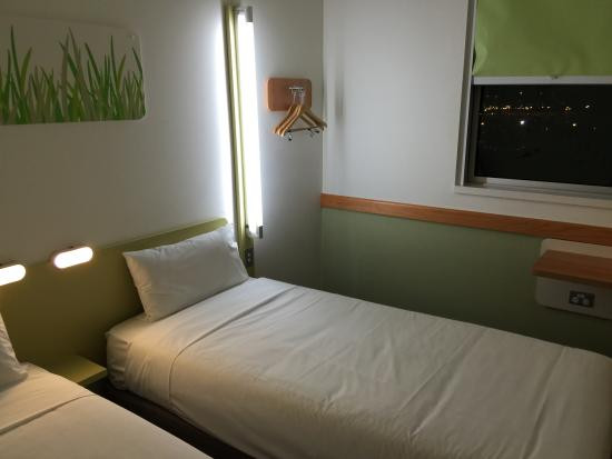 宜必思奥克兰艾勒斯利酒店主图