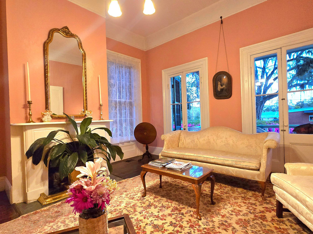 1872 Denham Inn主图