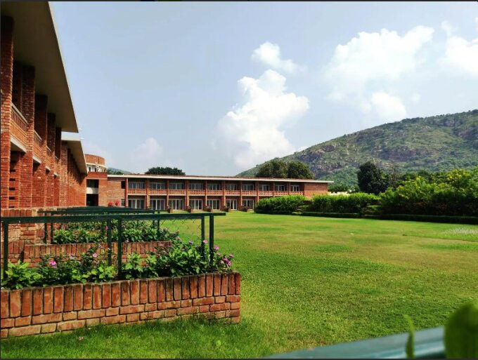 Kripanidhi Retreat Rajgir主图