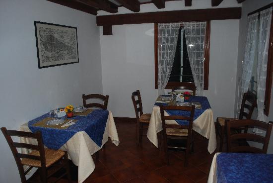 Almoro Bed & Breakfast-餐饮