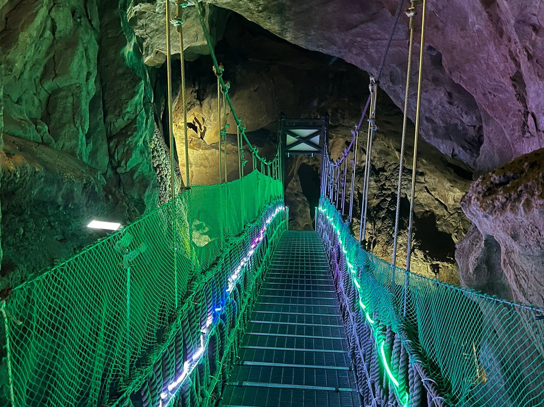 Hwanseongul Cave-三陟市必去景点