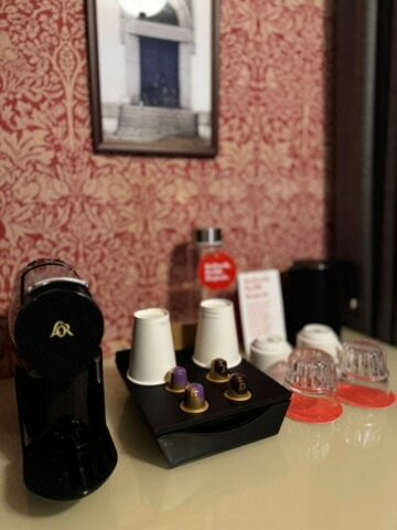 林冠希尔顿雷克雅未克市中心酒店主图