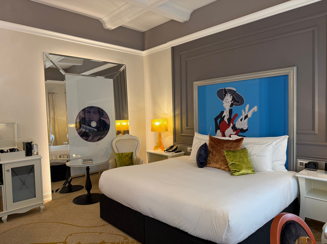 布达佩斯阿丽亚酒店主图