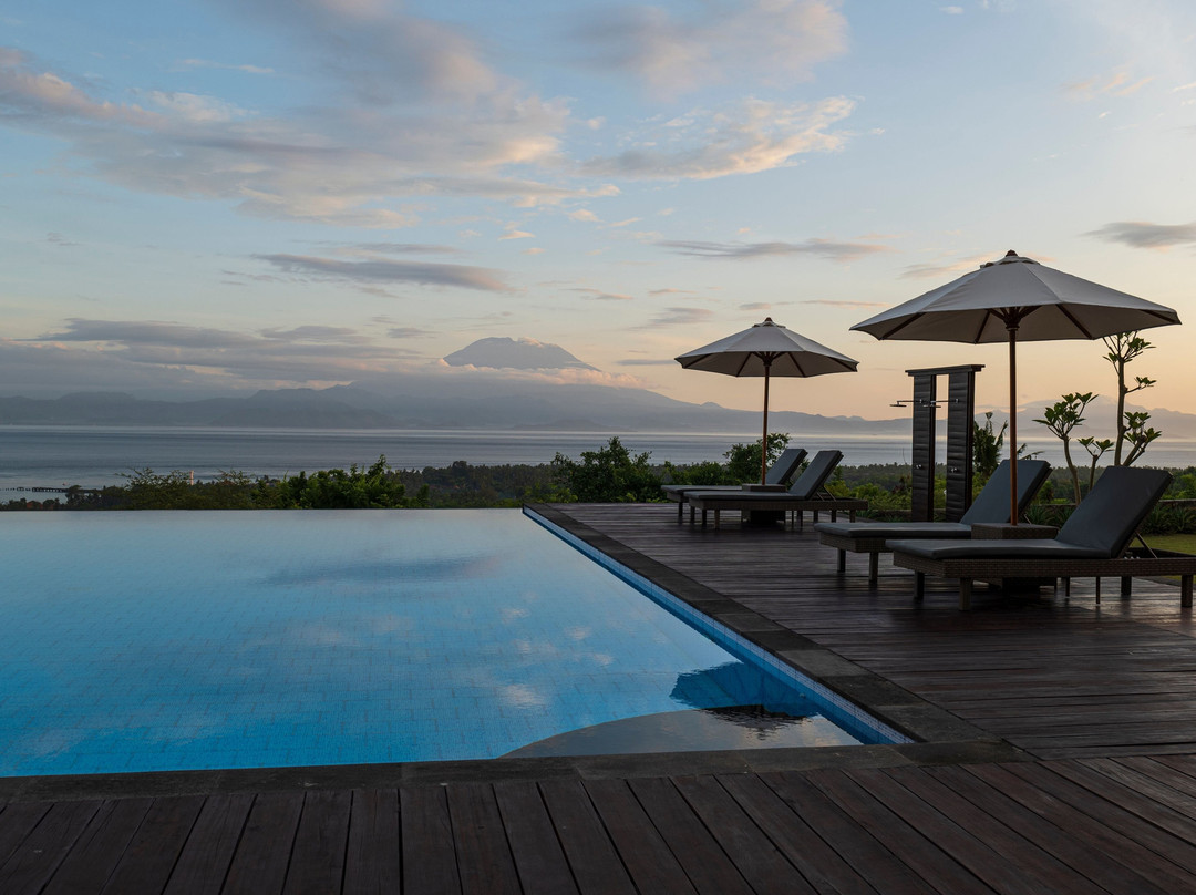 Semabu Hills Hotel主图