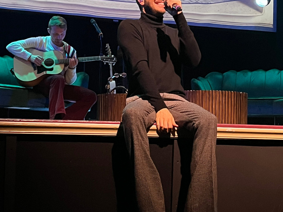 The Sound Of Simon And Garfunkel-布兰森必去景点