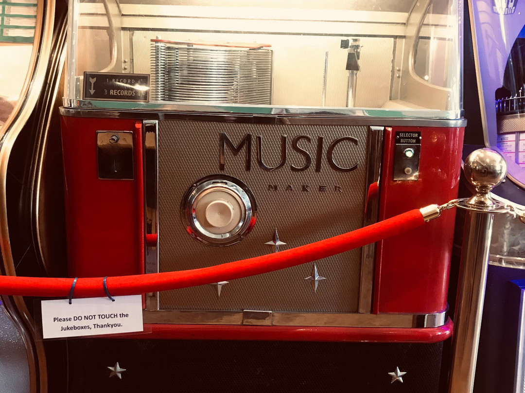 Ditchburn Jukebox Museum-Lytham St Anne's必去景点