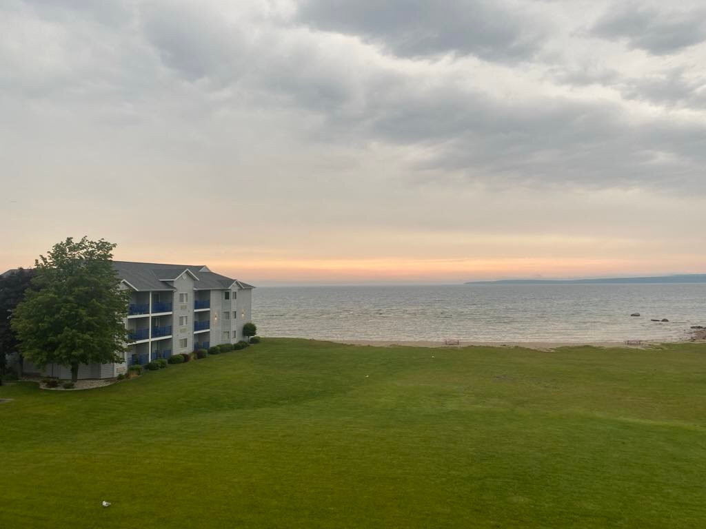 Best Western Harbour Pointe Lakefront主图