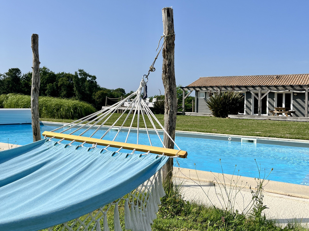 Hôtel La Petite Couronne主图