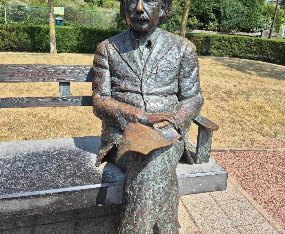 Albert Einstein Statue-德韩必去景点