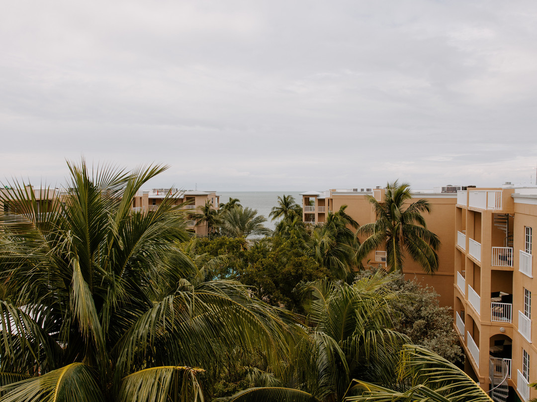 基韦斯特海滨万豪酒店主图