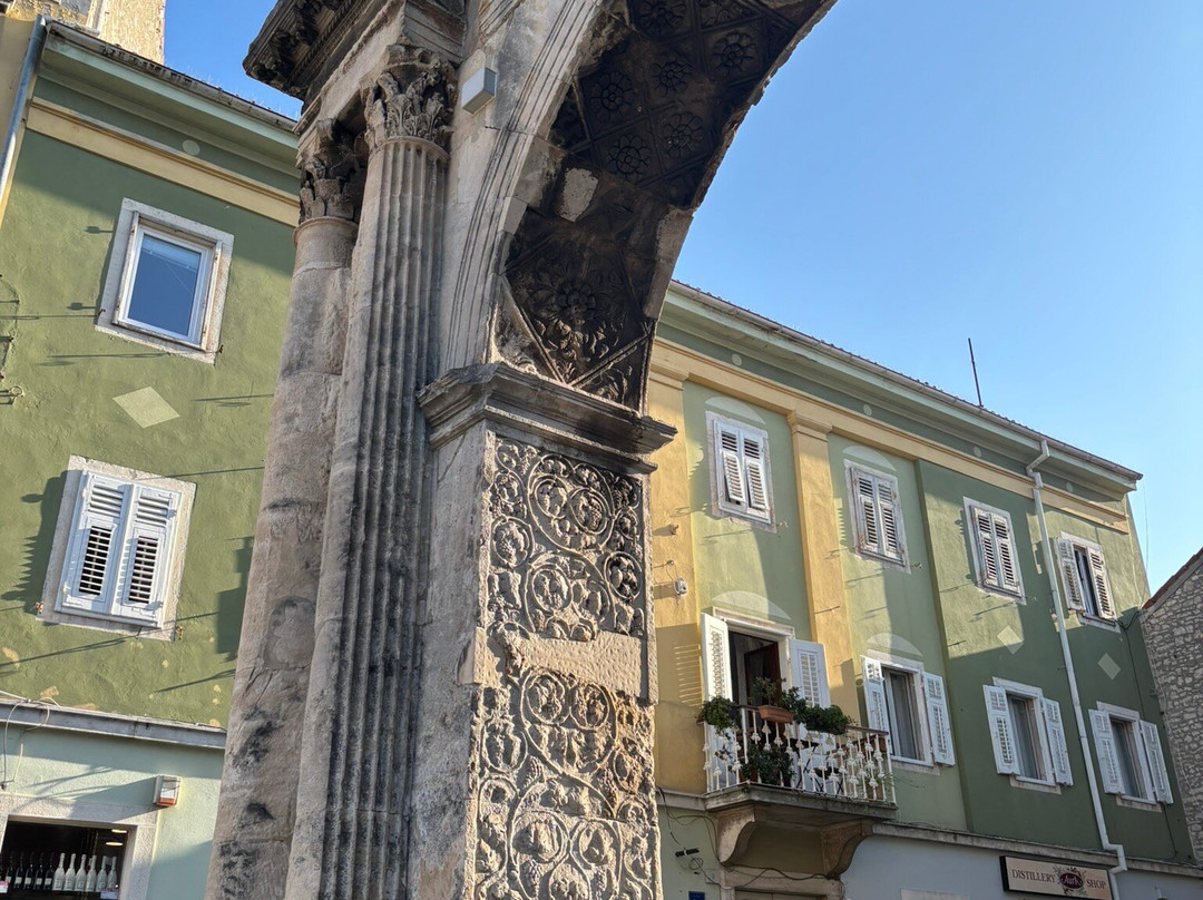 Arco dei Sergi-普拉必去景点
