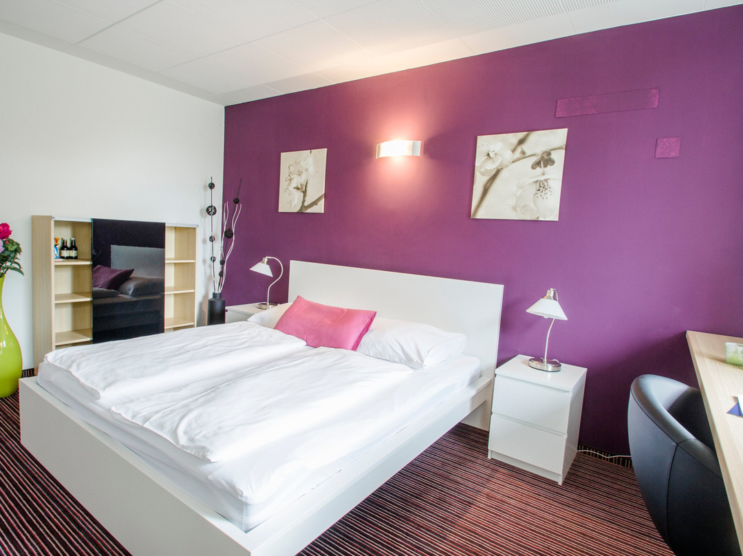 学院花园酒店主图