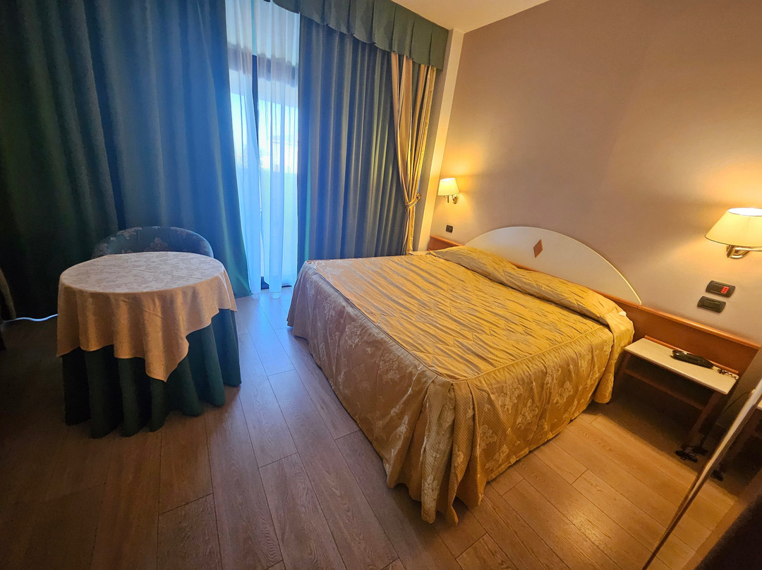 Hotel Le Ville主图