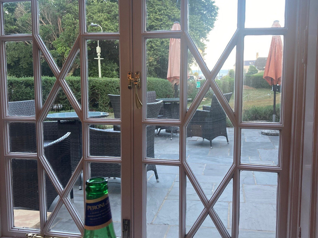 Royal Glen Hotel主图