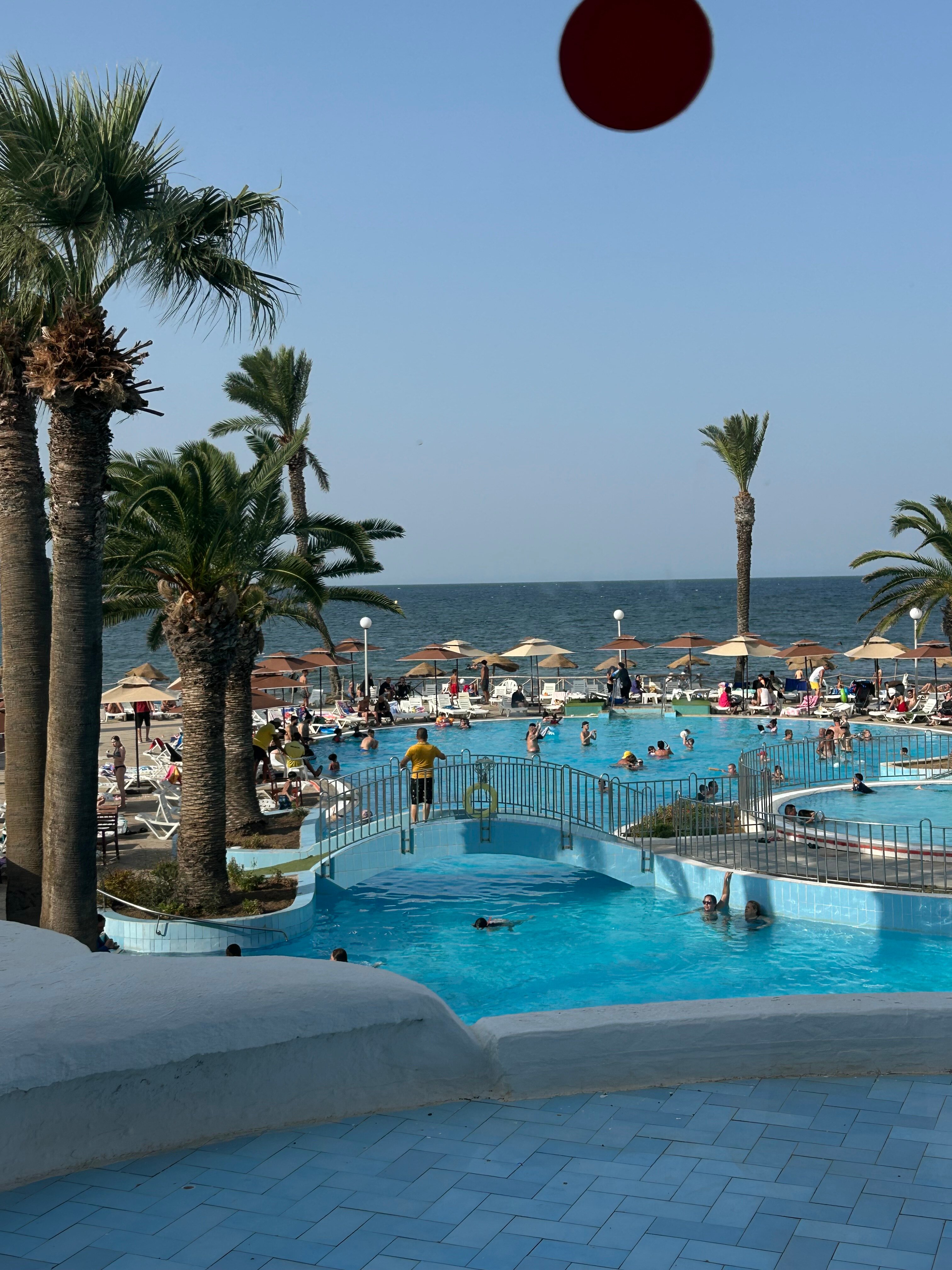 El Mouradi Skanes-泳池