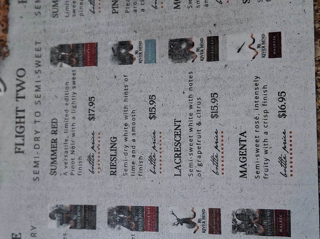 River Bend Winery & Distillery-奇珀瓦福尔斯必去景点