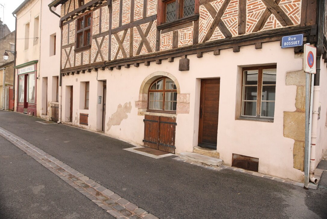 Maison de Bois à Seurre-Seurre必去景点