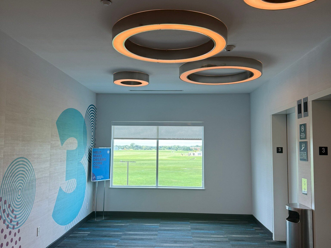 Tru by Hilton Webster Houston NASA主图