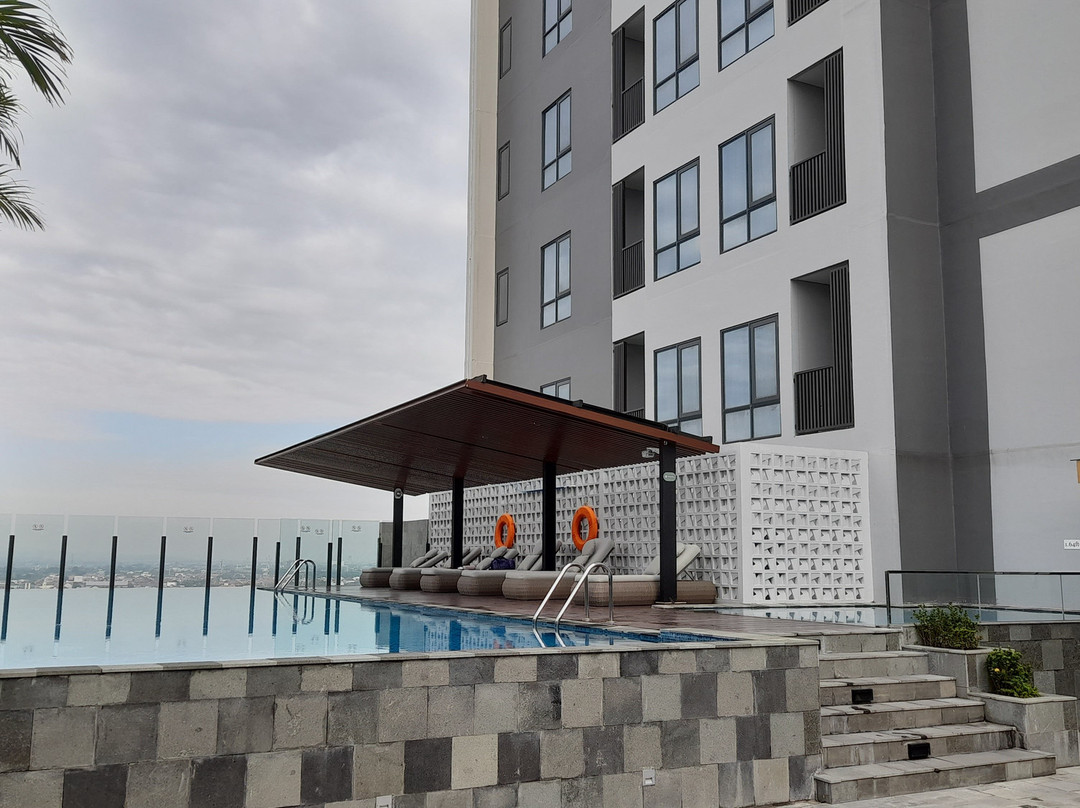 Somerset Queen City Semarang