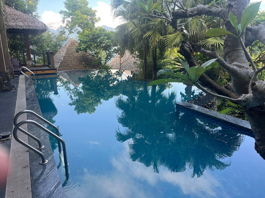 Ebino Pù Luông Resort And Spa