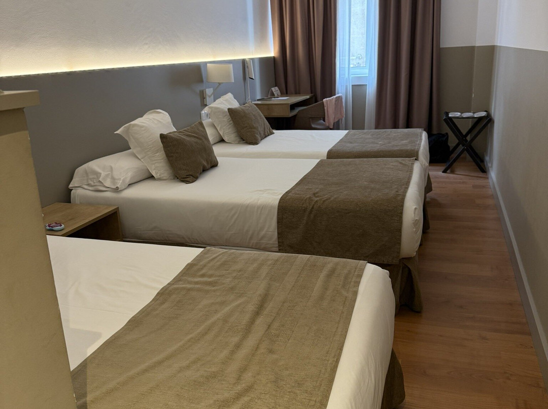 Hotel Airinos主图