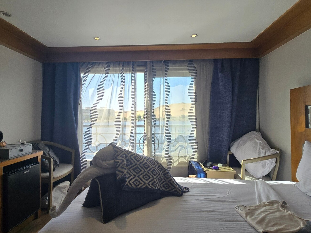 SUNRISE M/S Semiramis III主图