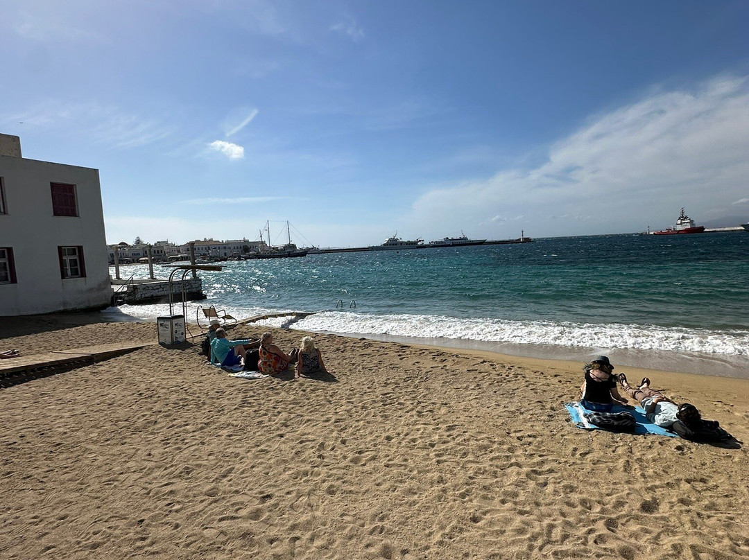 Old Port Beach-米克诺斯镇必去景点