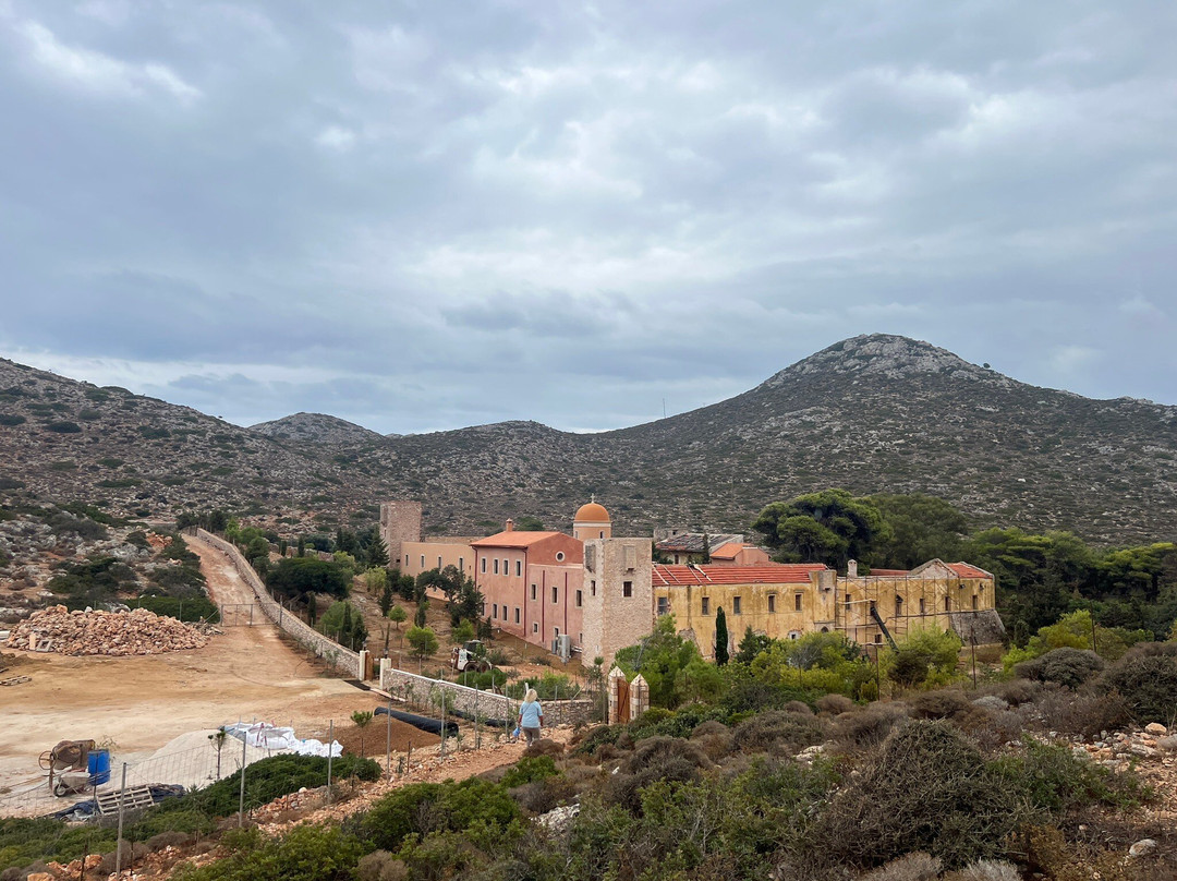 Gouverneto Monastery-Akrotiri必去景点
