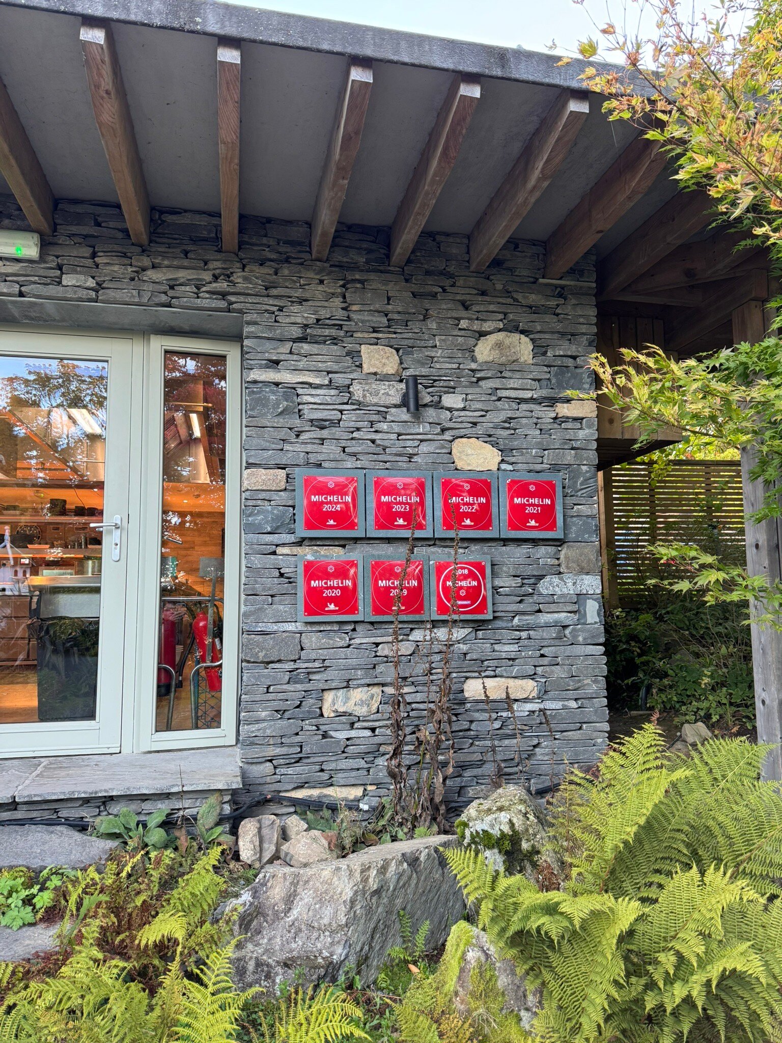 吉尔平湖畔别墅酒店-官方