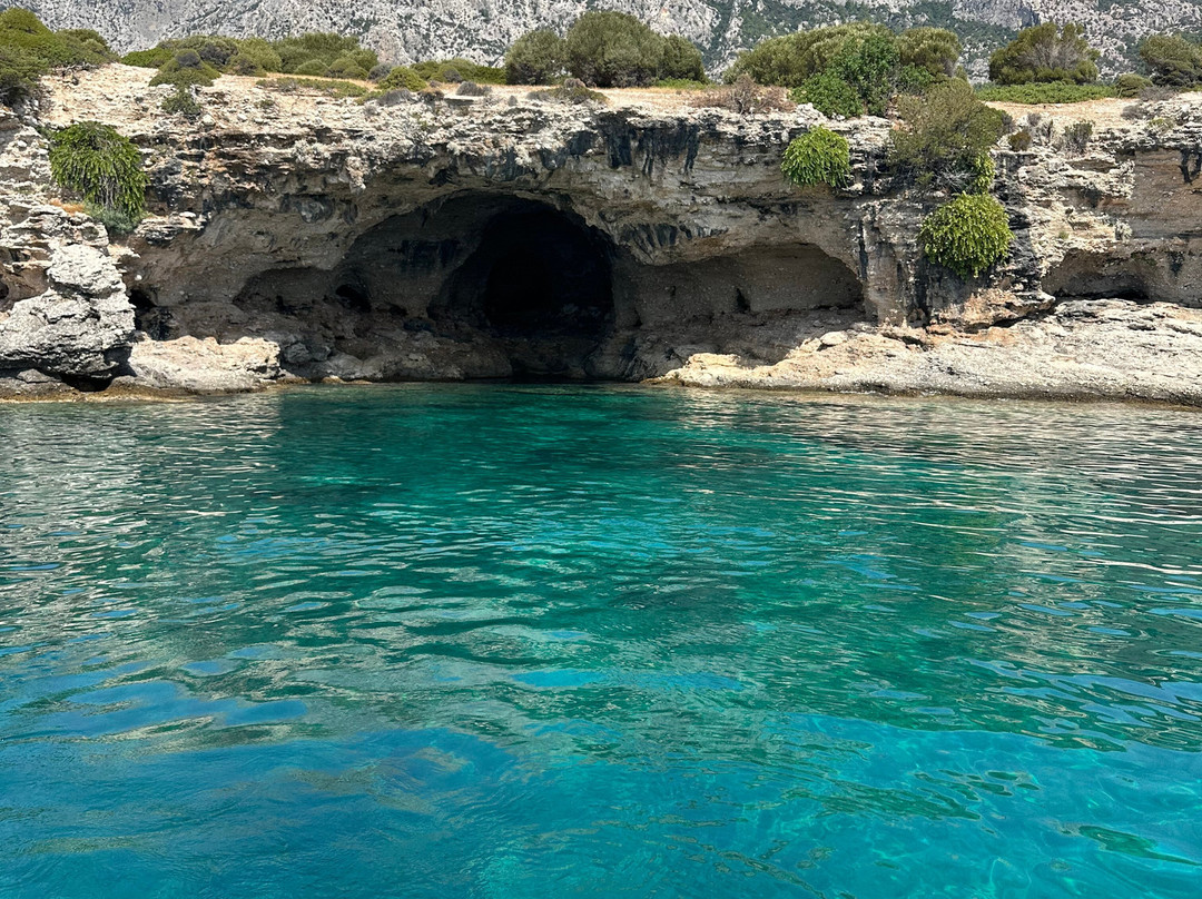 Flagman Service-Ormos Marathokampou必去景点