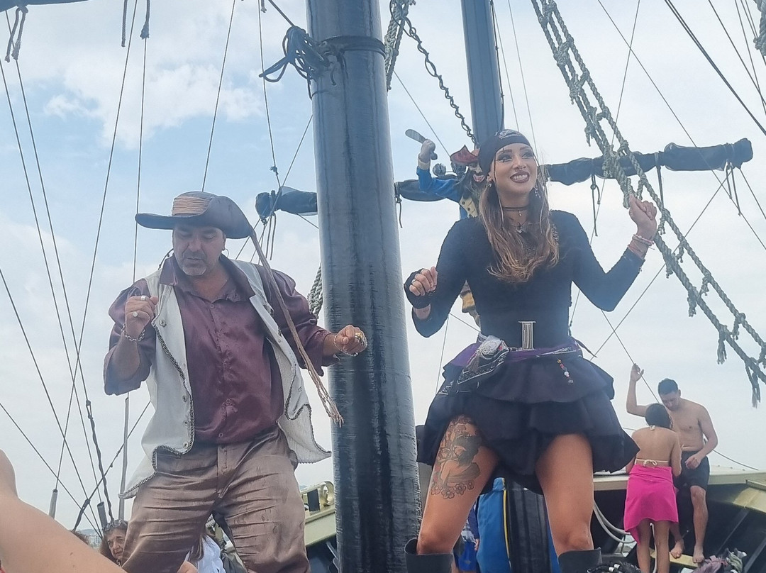 Passeio de Escuna Capitao Gancho Martin-Canasvieiras必去景点