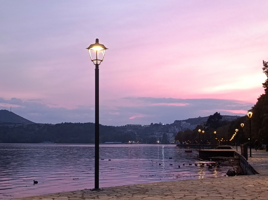 Kastoria Lake-卡斯托里亚必去景点