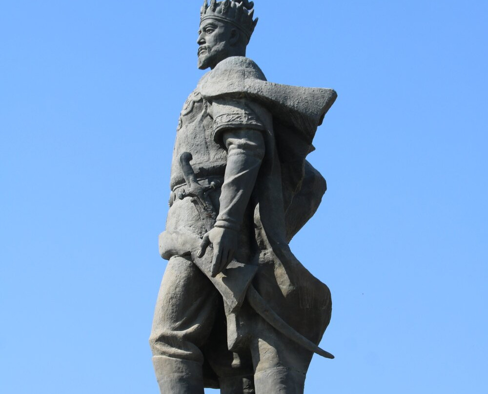 Statue of Amir Timur-沙赫利苏伯兹必去景点