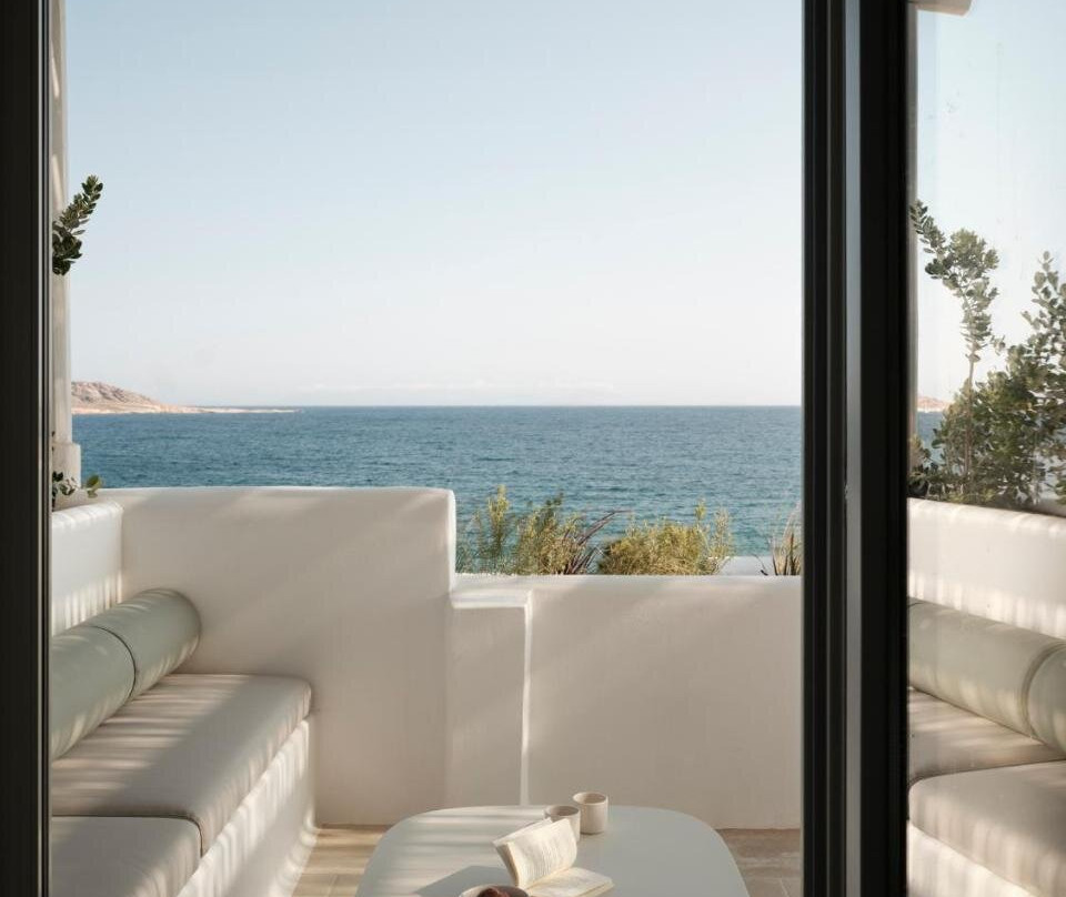 Akria Seaside Suites
