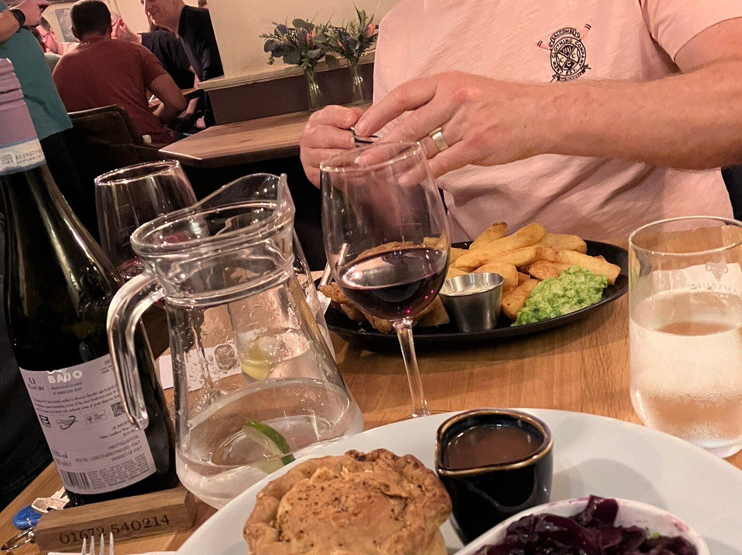 The Crown, Aldbourne-Aldbourne必去景点