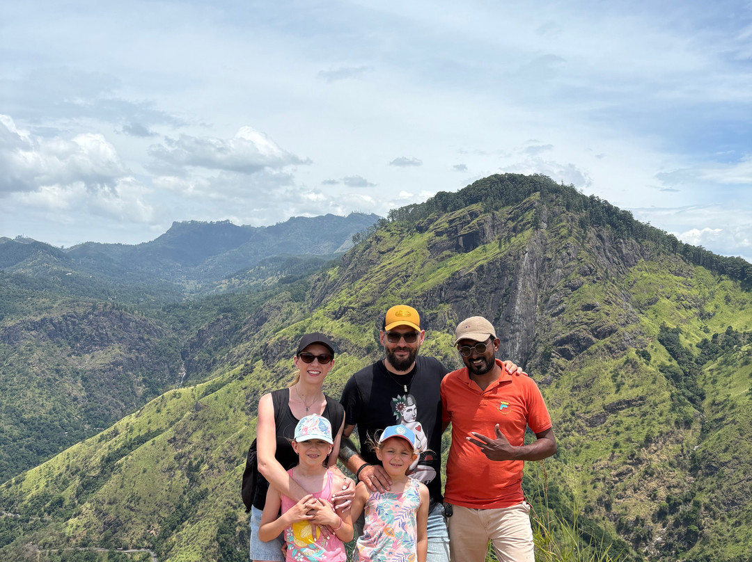 Cosy Voyages Tours-Athurugiriya必去景点