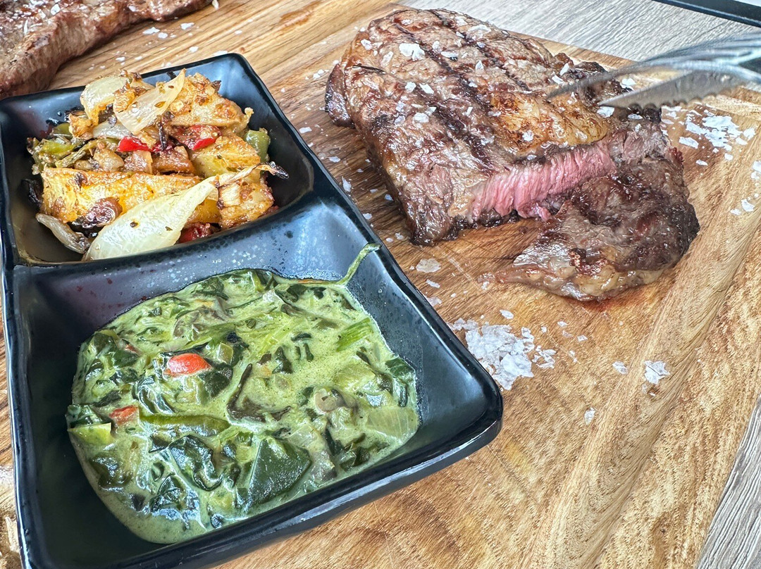 M Steakhouse & Burger