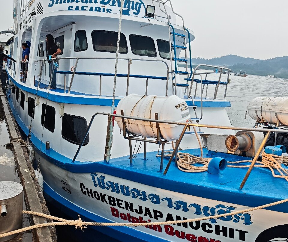 Similan Diving Safaris-库克卡克海滩必去景点