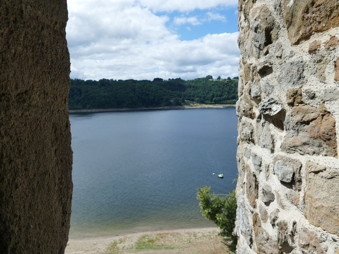 Chateau de Val-Lanobre必去景点
