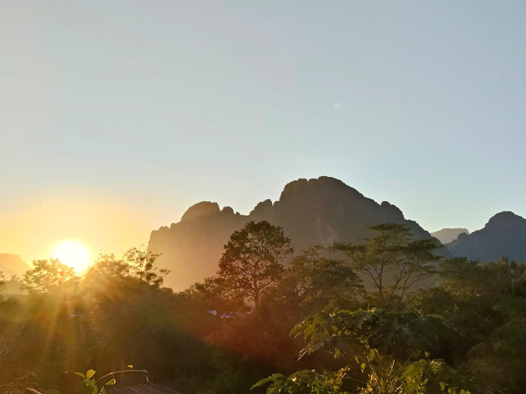 Bountang Mountain View Riverside Hotel