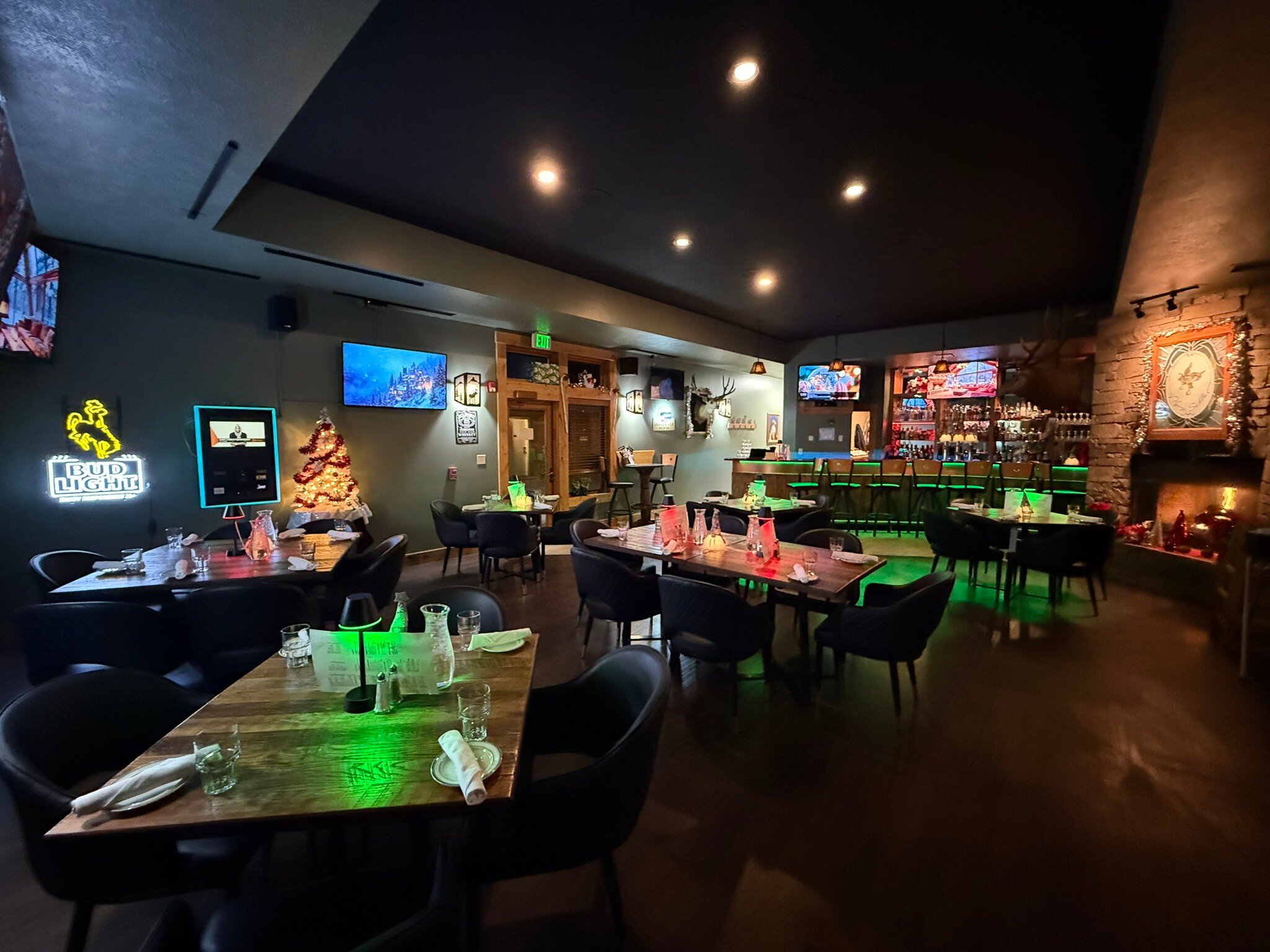 Flying Saddle Resort-官方