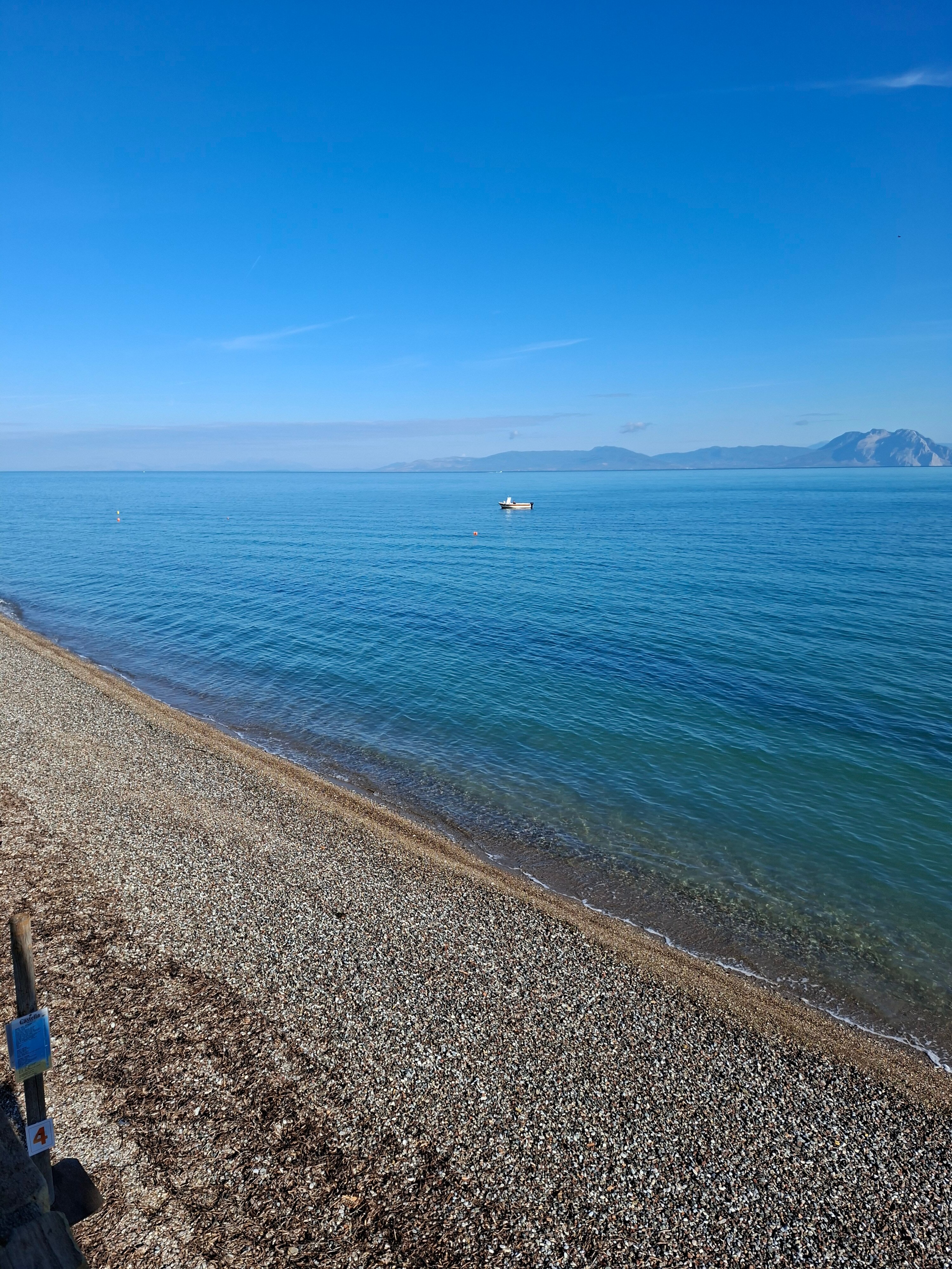 Castella Beach-官方