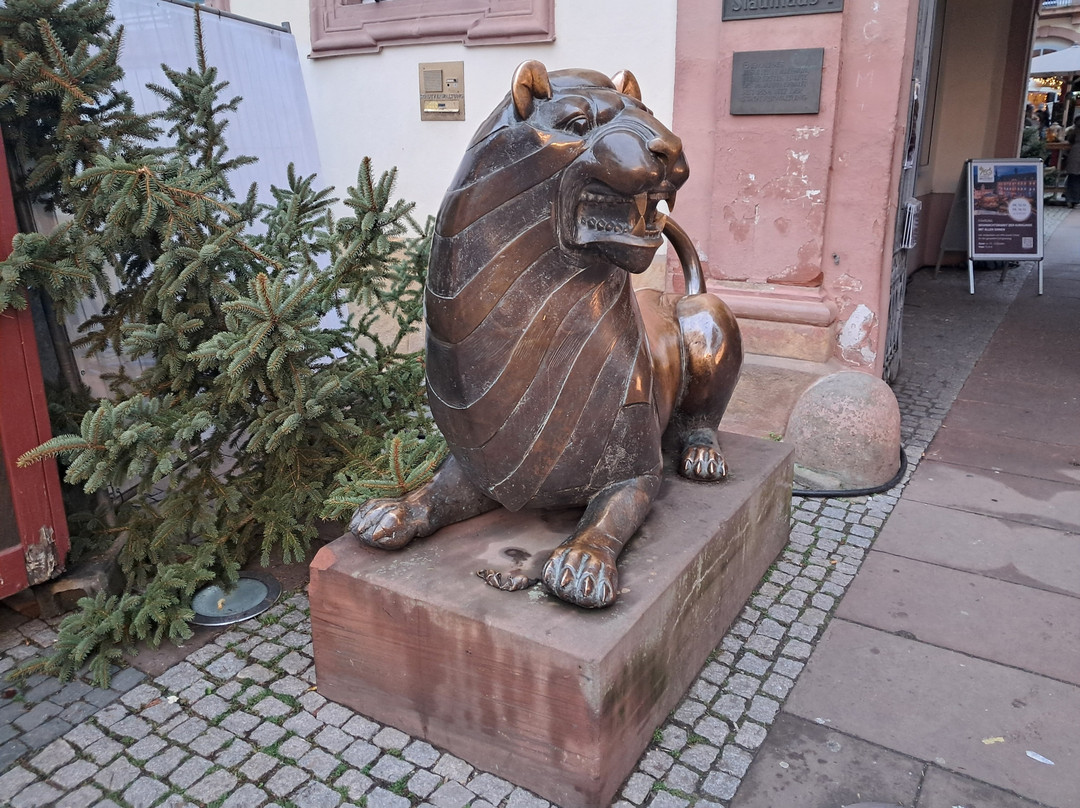 Bronzestatue Löwe Leo-Neustadt an der Weinstrasse必去景点