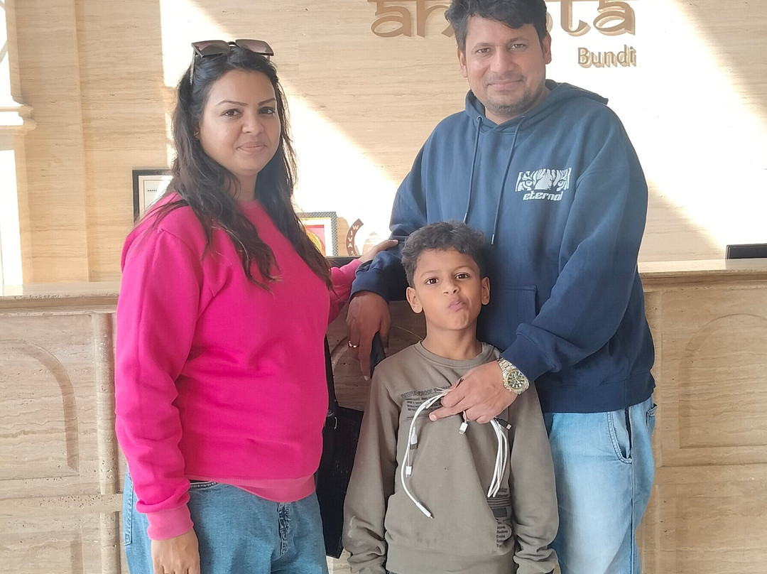 Classic Sapphire Ananta Bundi主图